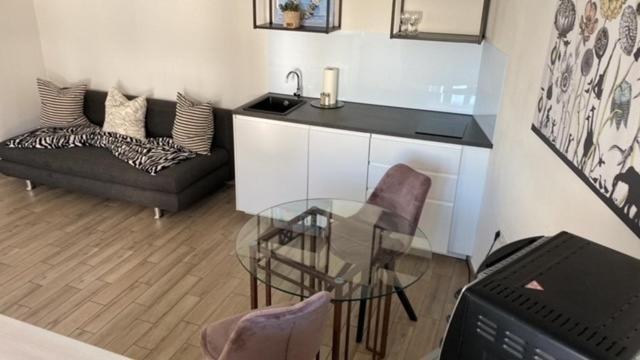 Hirschen Apartments Reute  Bagian luar foto