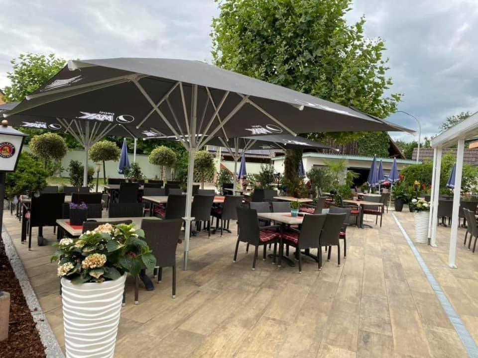 Hirschen Apartments Reute  Bagian luar foto