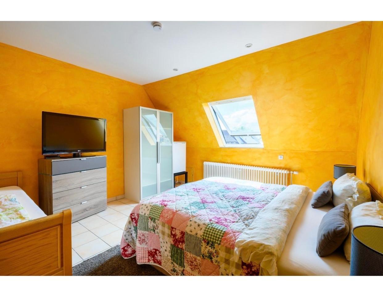 Hirschen Apartments Reute  Bagian luar foto