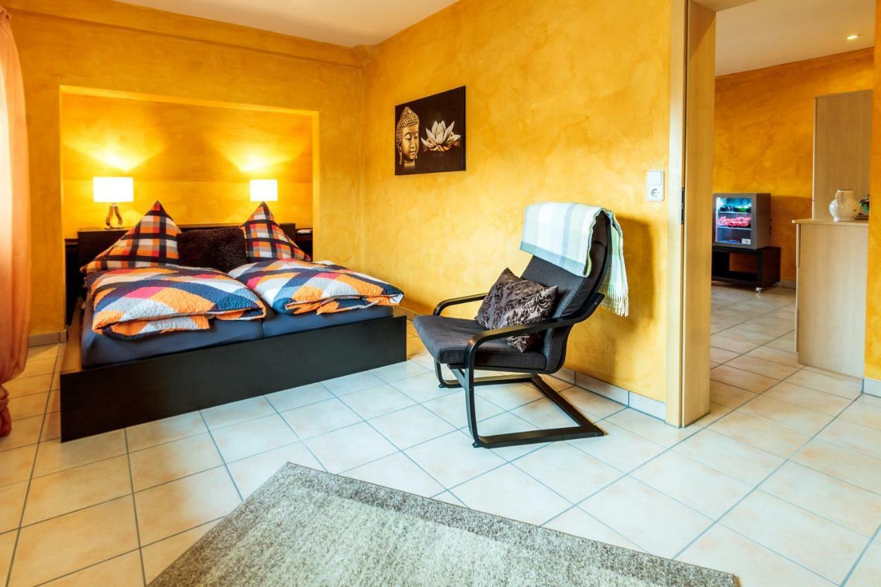Hirschen Apartments Reute  Bagian luar foto